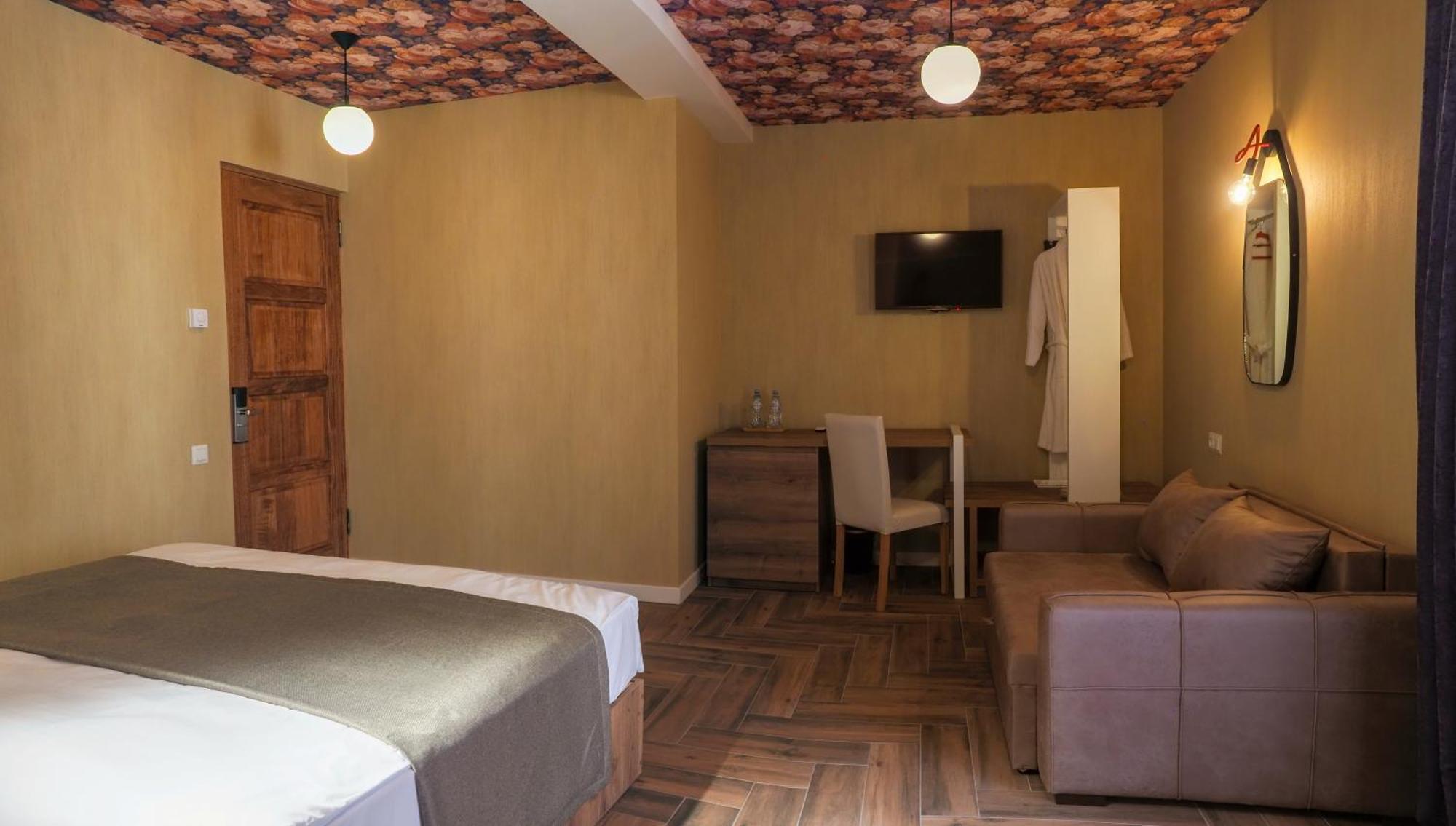 Hotel Hills In Old Τυφλίδα Εξωτερικό φωτογραφία