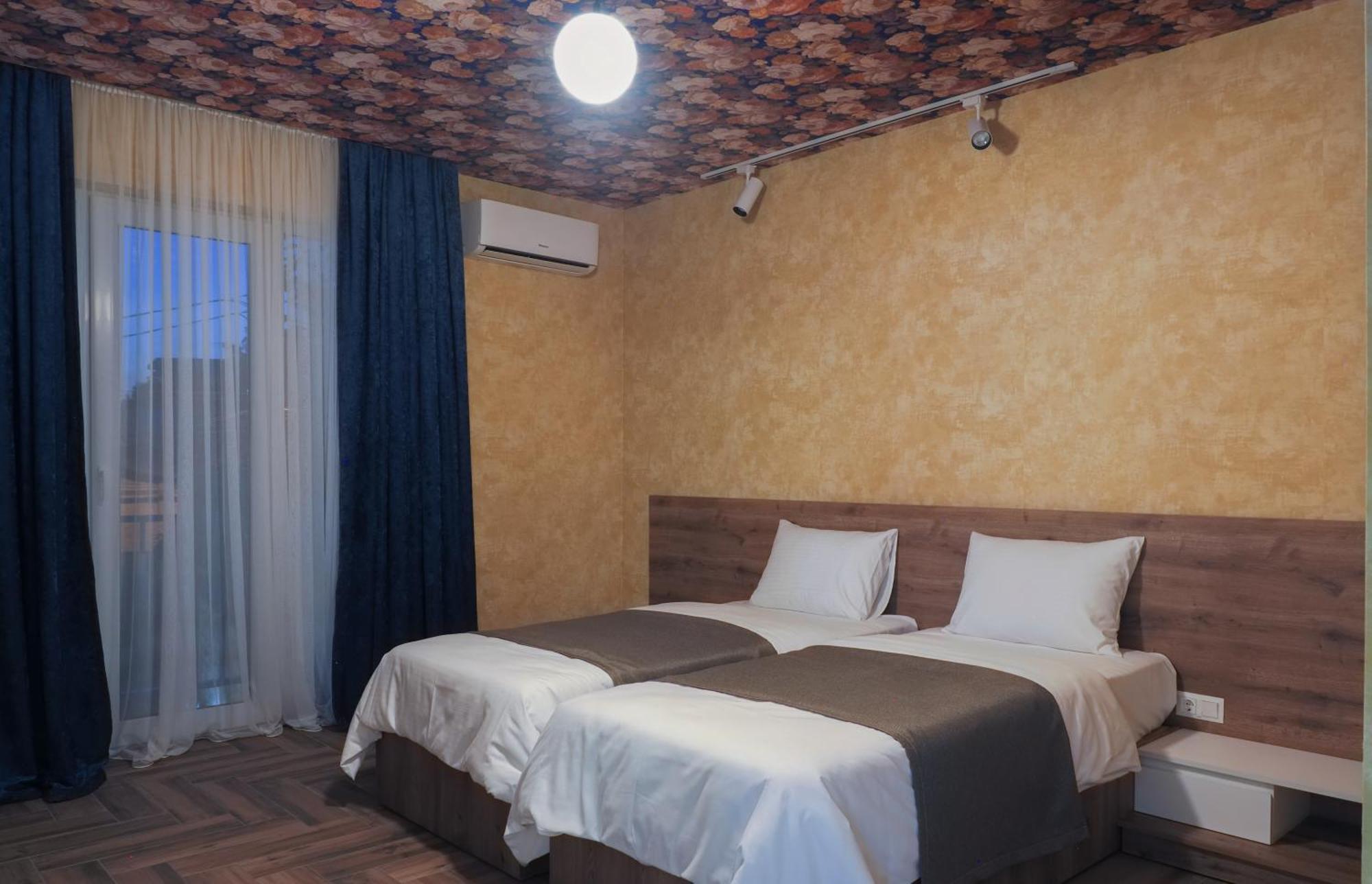 Hotel Hills In Old Τυφλίδα Εξωτερικό φωτογραφία